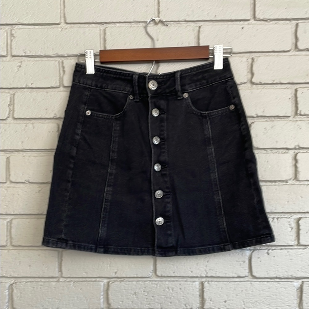 American Eagle Outfitters Black Mini Skirt Casual A-line Moto Style Distressed